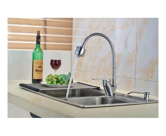  Смеситель для кухни Rossinka S35-26 с гибким изливом 