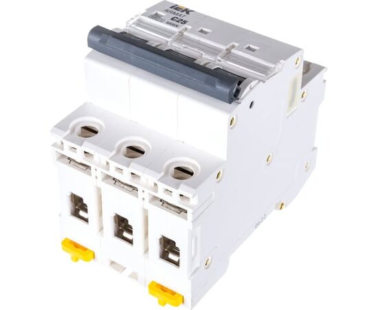  Автоматический выключатель IEK Armat M06N (AR-M06N-3-C025) 3P C 25А 